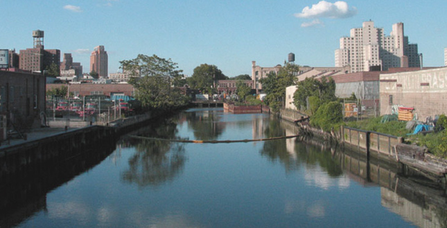 Gowanus Canal Sponge Park