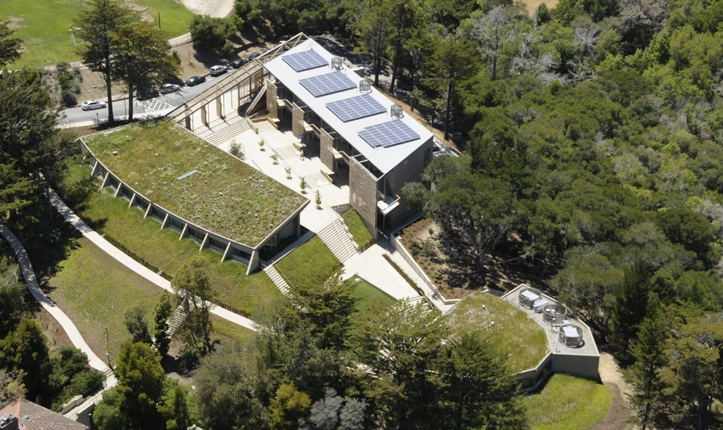 ASLA Honor Award Recipient, Nueva School by Andrea Cochran Landscape Architecture, ASLA (Photo: Marion Brenner)