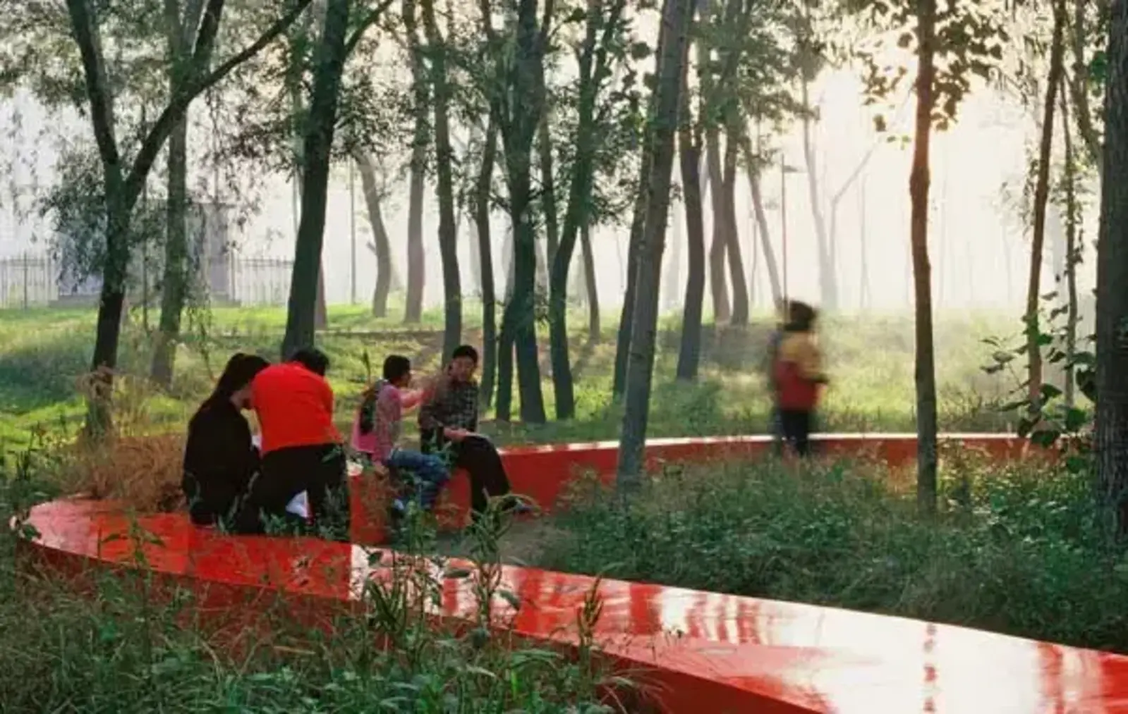 ASLA 2007 Professional General Design Honor Award. Red Ribbon TangHe River Park / Turenscape