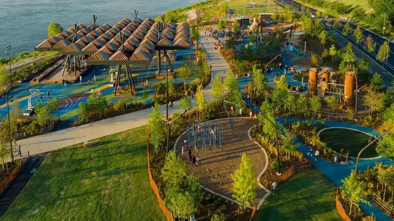 Aerial view of Tom Lee Park