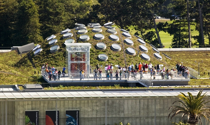 ASLA Honor Award Recipient, California Academy of Sciences by SWA Group (Photo: Tom Fox)